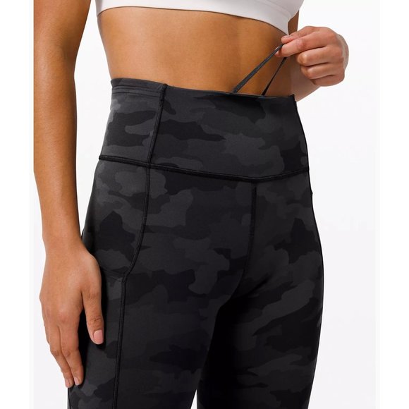 New Lululemon FAST AND FREE HIGH-RISE SHORT 10" Camo Deep Coal Multi Size 2 - Picture 5 of 10